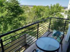 Luxurious 1Bed Studio self-check in free parking